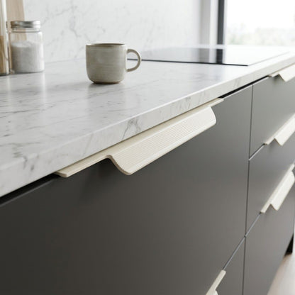 Elora Collection Fluted Edge Pull – Creamy White (150mm)